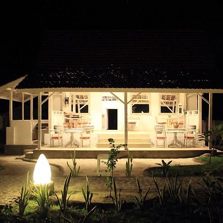 Gazebo Meno Hotel Gili Meno Ngoại thất bức ảnh